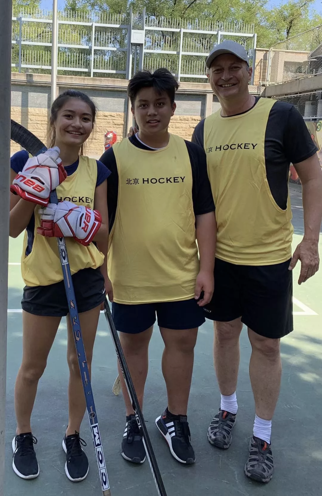 北京 Hockey Tournament Supports Charity for Blind Children